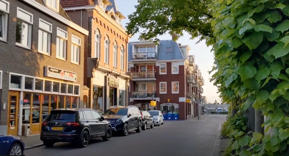 Aalsmeer es una localidad realmente bonita